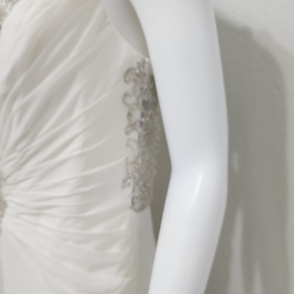 NWT Alfred Angelo Ivory Metallic Modern Fit Wedding Gown Size 10 - Picture 4 of 12